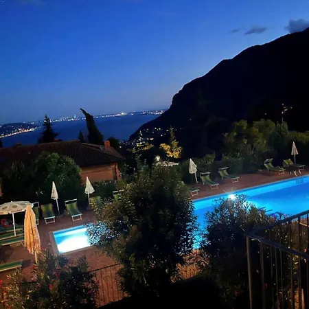 Miomio Hotel