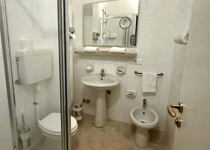 Miomio Hotel 4*