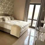 Miomio 4*