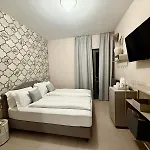 Hotel Miomio 4*